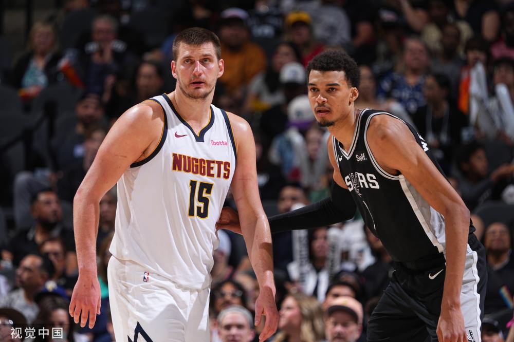 世界足坛再 世界足坛再